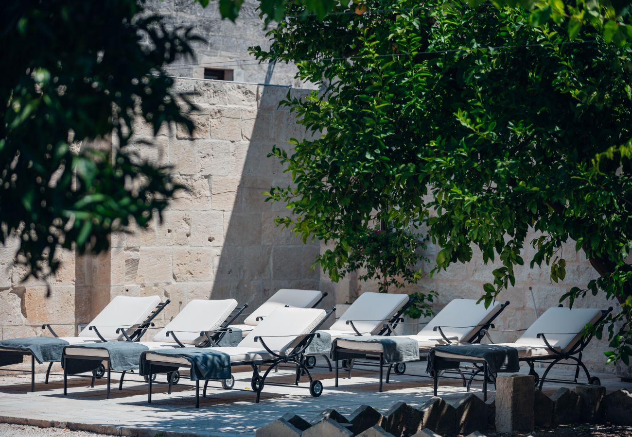 Villa in San Cassiano - Stunning superior mansion w/ pool in ancient town