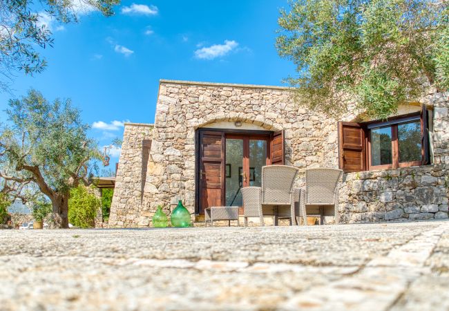 House in Patù - Nice stone house with sea view & outdoor whirlpool