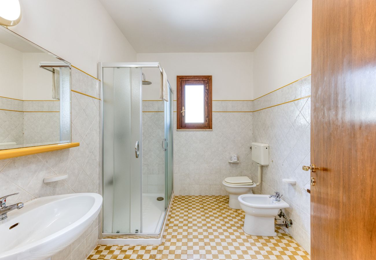 Country house in Patù - Nice stone house with sea view & outdoor whirlpool