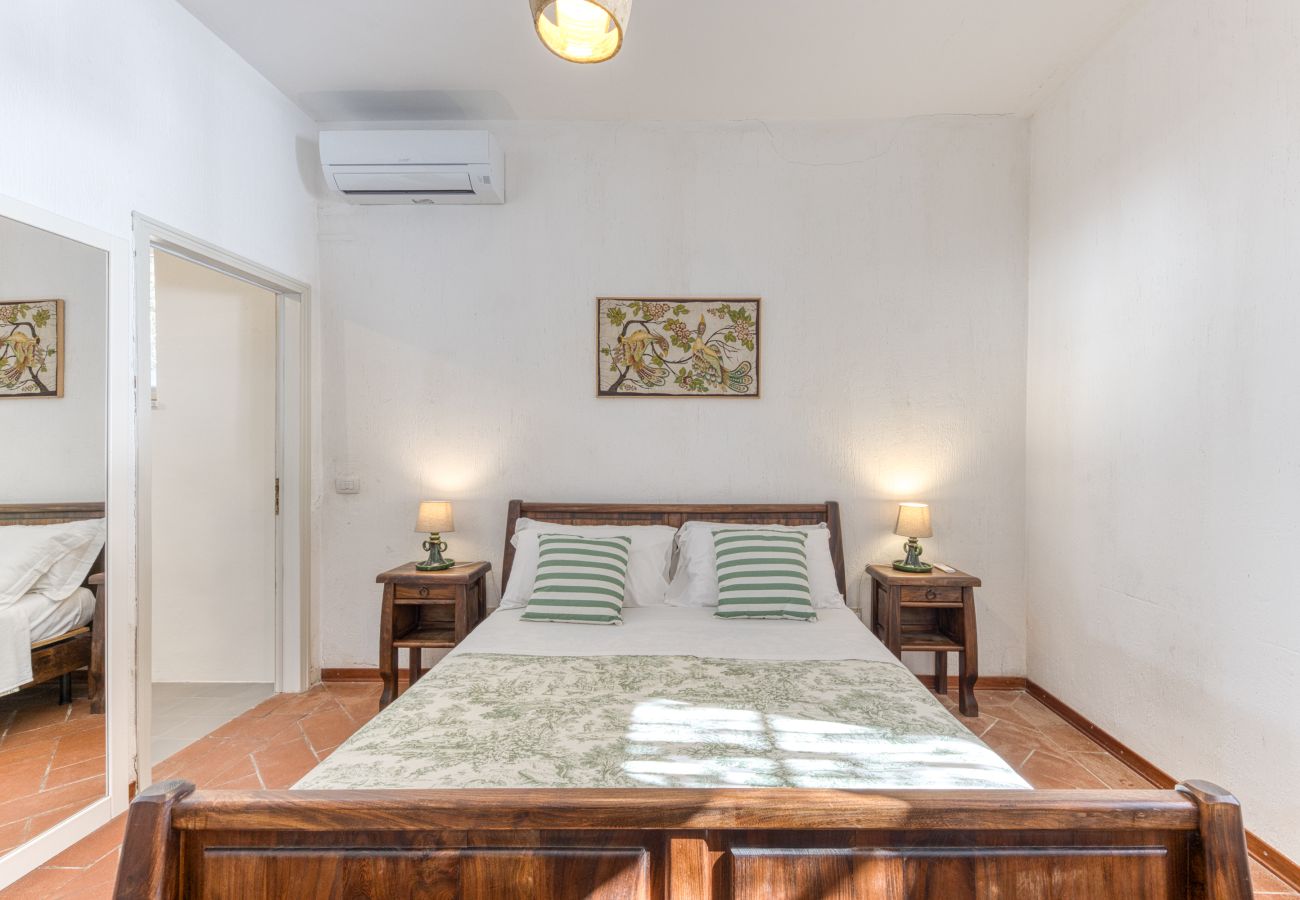 Villa in Castro - Sea access: unique villa with stunning views (house A)