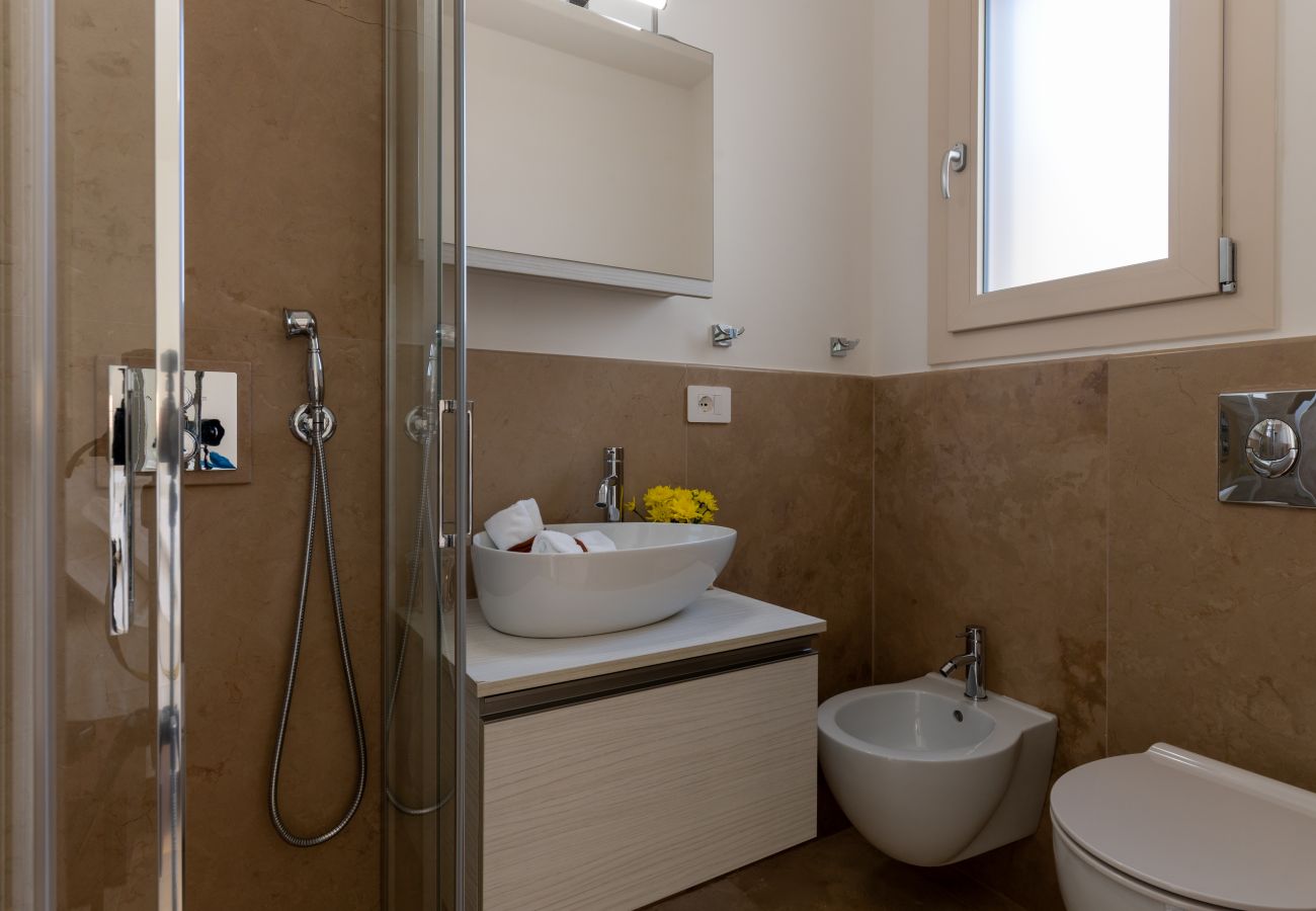 Villa in Torre Pali - High-end pool villa on 2 levels with sea view