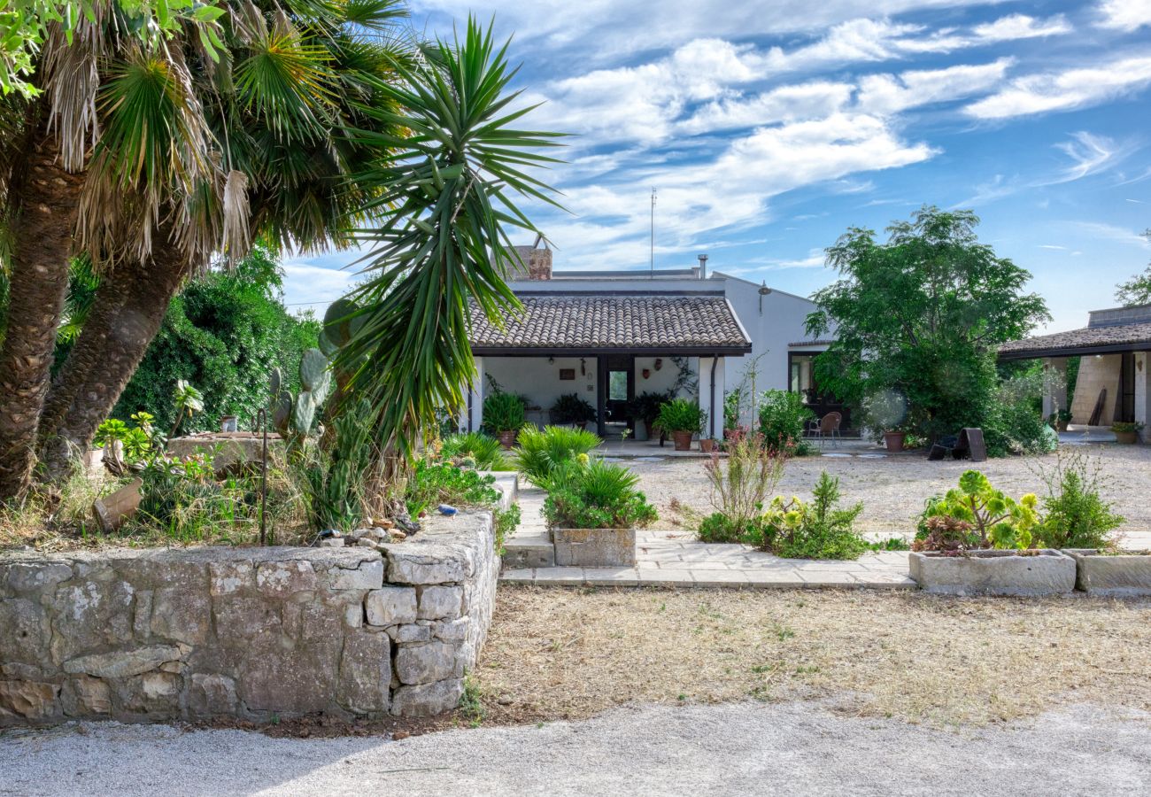 Villa in Casarano - Whole countryside estate with pool - exclusive use
