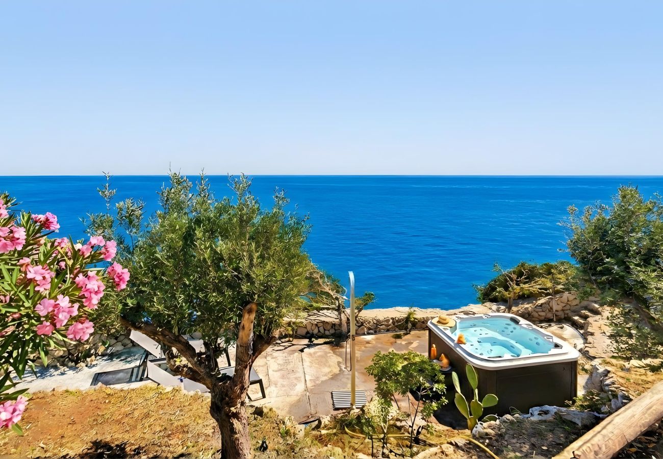 Villa in Castro - Breathtaking whirlpool villa&office w/ sea access (house B)