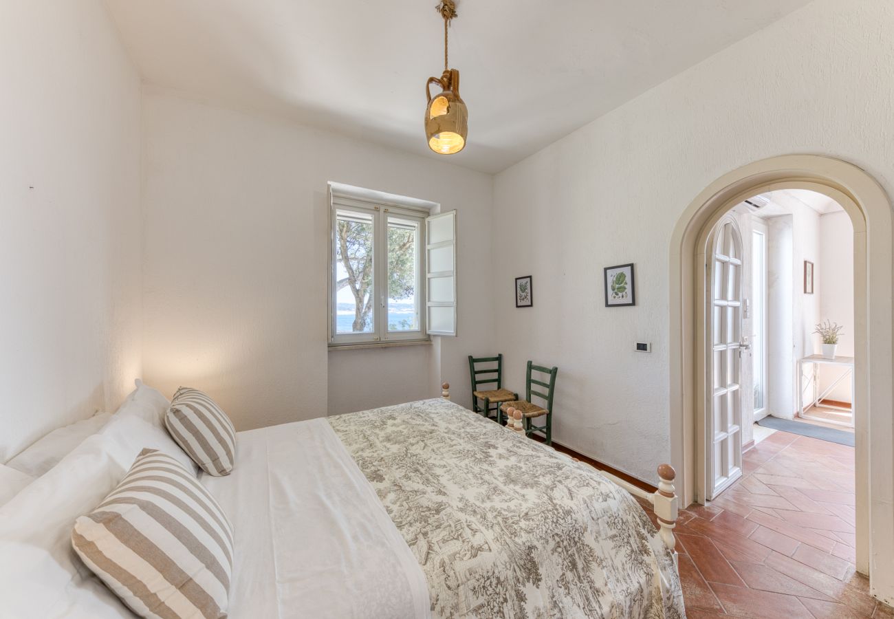 Villa in Castro - Breathtaking whirlpool villa&office w/ sea access (house B)