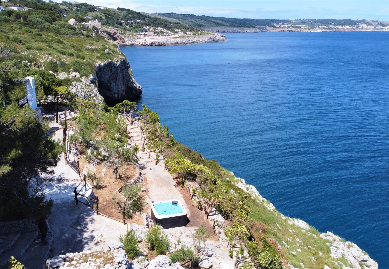 Villa in Castro - Breathtaking whirlpool villa&office w/ sea access (house B)