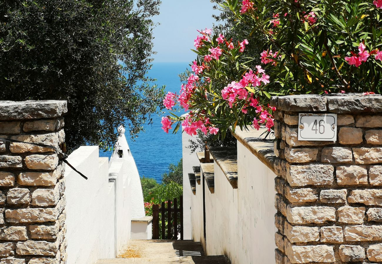 Villa à Andrano - Entière maison avec 2 appartements et vue mer 180°