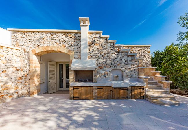 Villa à Gagliano del Capo - Villa de rêve avec piscine naturelle et vue mer