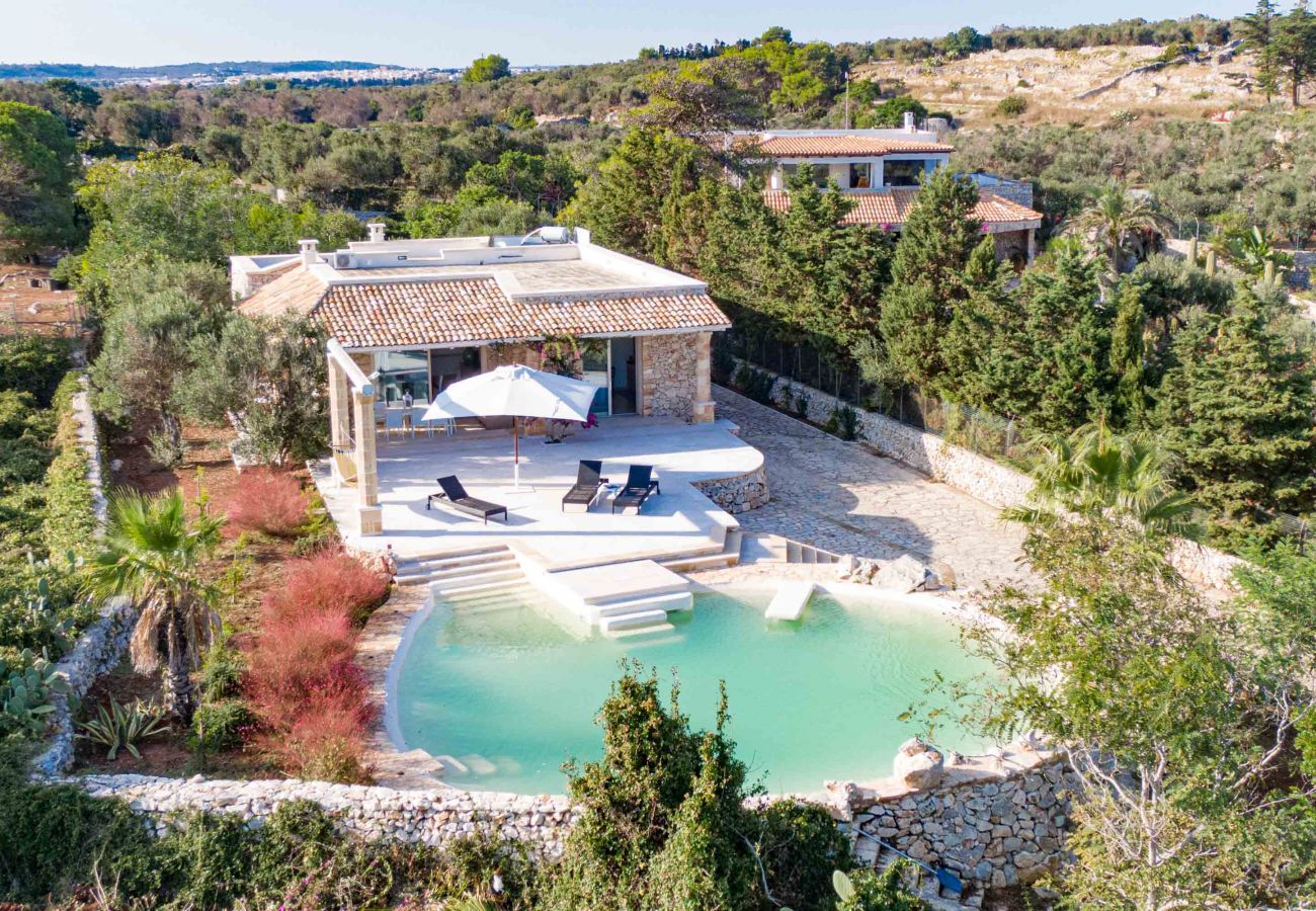 Villa à Gagliano del Capo - Villa de rêve avec piscine naturelle et vue mer