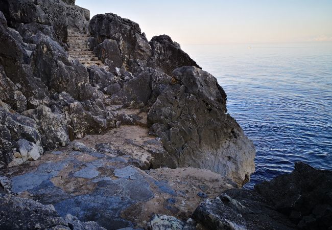 Trullo à Castro - Trullo romantique avec accès mer et vue superbe (maison G) Trullo à Castro - Trullo romantique avec accès mer et vue superbe (maison G)