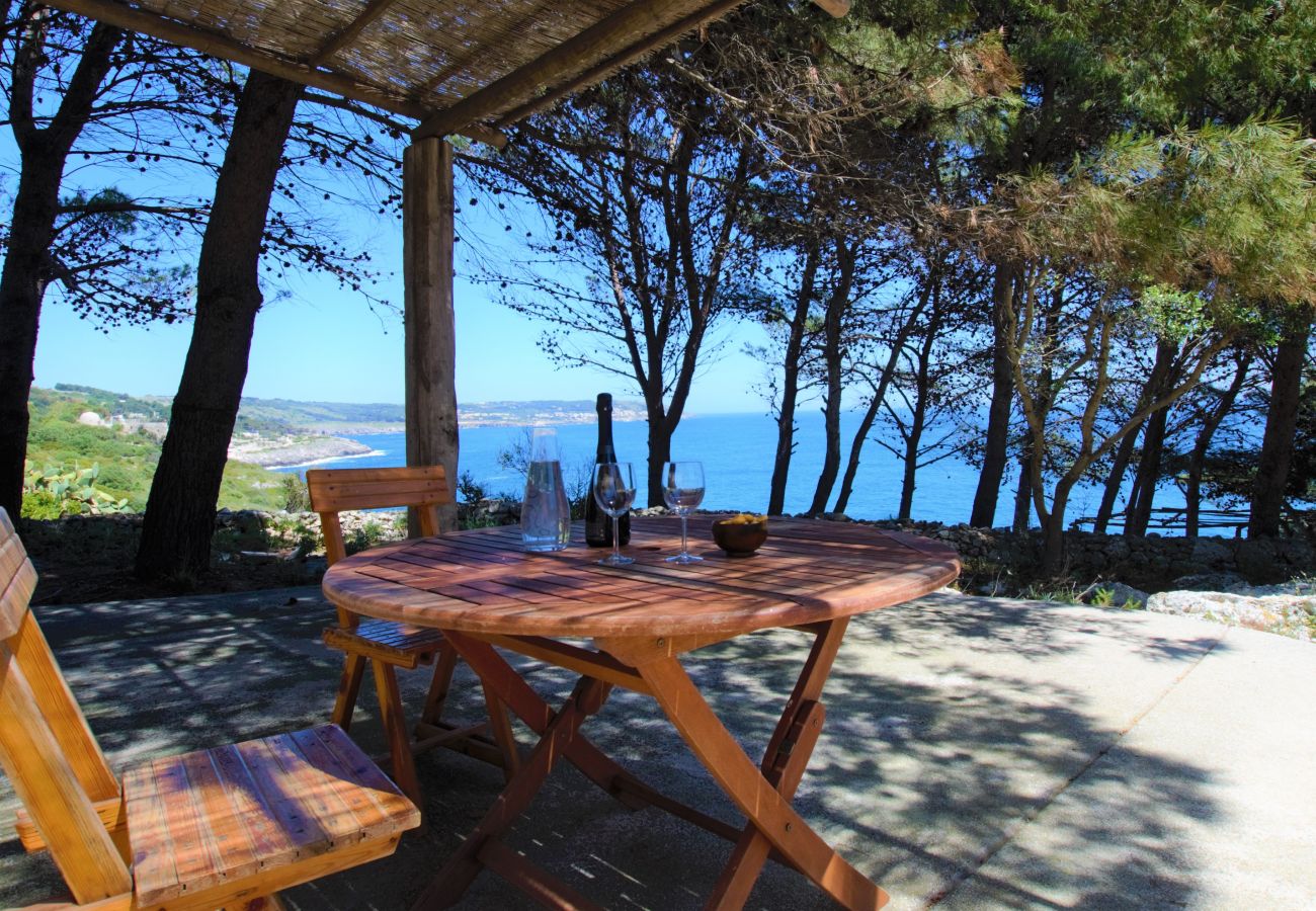 Trullo à Castro - Trullo romantique avec accès mer et vue superbe (maison G)