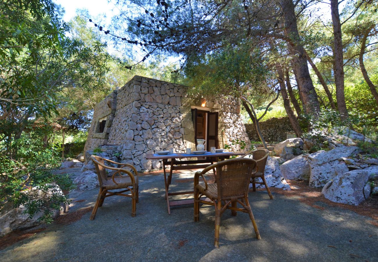 Trullo à Castro - Little trullo with private sea access (house E)