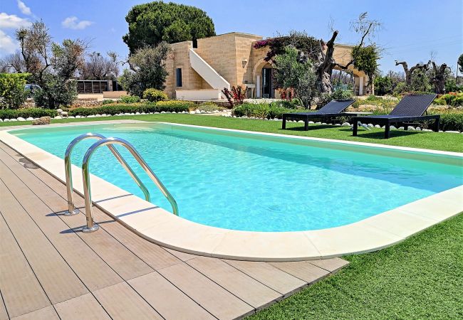 Villa à Patù - Villa de luxe avec piscine à 2km de la mer