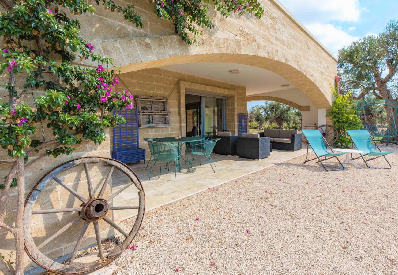 Villa à Patù - Villa de luxe avec piscine à 2km de la mer