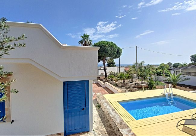 Maison à Pescoluse - Jolie maison avec piscine à 1km de la plage de sable de Pescoluse