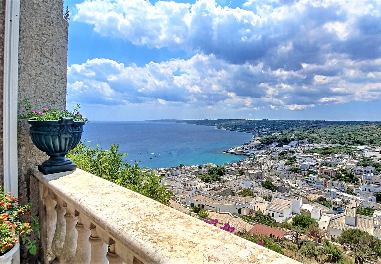 Maison à Castro - Jacuzzi dans la vieille ville avec jardin vue mer