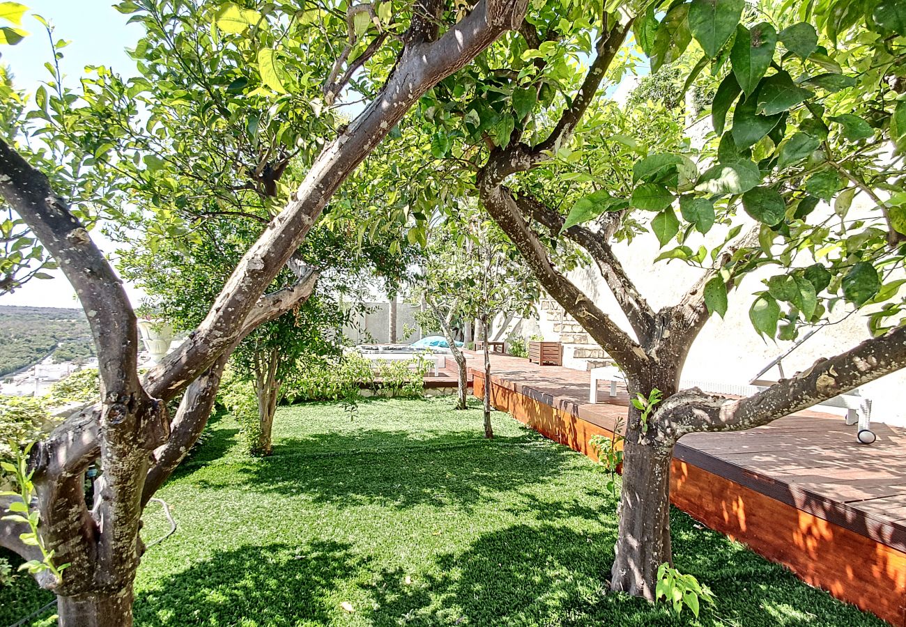 Maison à Castro - Jacuzzi dans la vieille ville avec jardin vue mer