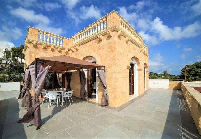 Appartement à Torre Vado - Penthouse à 5 mins à pied de la plage Appartement à Torre Vado - Penthouse à 5 mins à pied de la plage