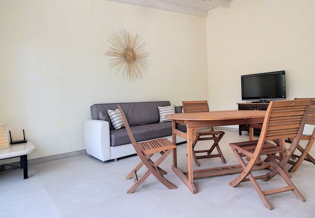 Villa à Leuca - Villa renovée avec piscine privée à 950m de la mer Villa à Leuca - Villa renovée avec piscine privée à 950m de la mer