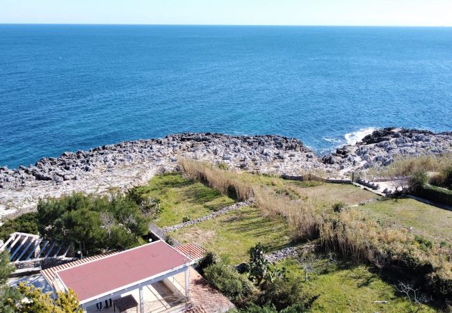 Villa à Marittima - Villa de charme avec accès mer privé et jacuzzi