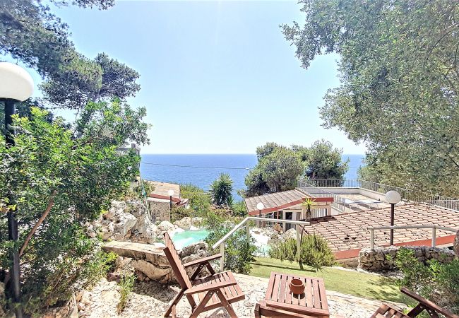 Villa à Marittima - Une perle rare avec piscine chauffée et accès mer Villa à Marittima - Une perle rare avec piscine chauffée et accès mer