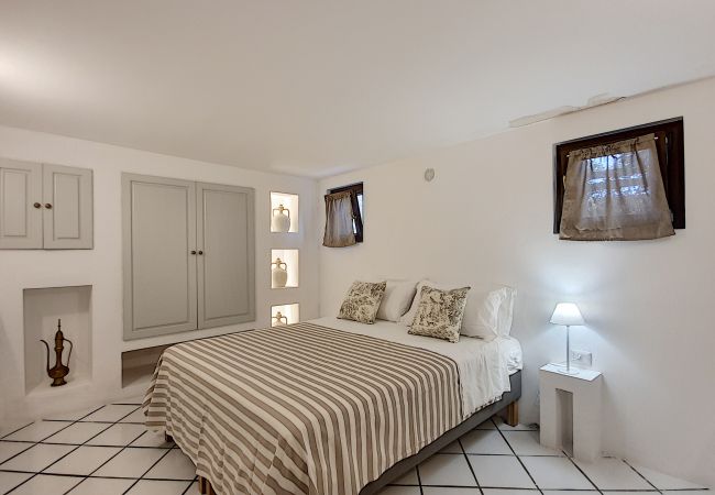 Villa à Marittima - Une perle rare avec piscine chauffée et accès mer Villa à Marittima - Une perle rare avec piscine chauffée et accès mer