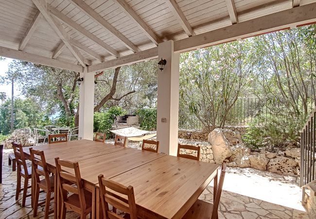 Villa à Marittima - Une perle rare avec piscine chauffée et accès mer