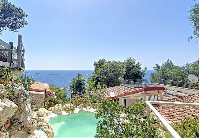 Villa à Marittima - Une perle rare avec piscine chauffée et accès mer Villa à Marittima - Une perle rare avec piscine chauffée et accès mer