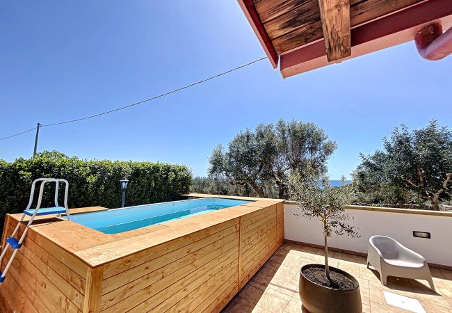 Maison à Marina di Felloniche - Maison avec piscine à 7 min à pied de la plage