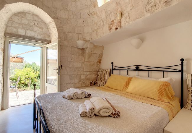 Villa à Cisternino - Superbes trulli de campagne avec piscine privée Villa à Cisternino - Superbes trulli de campagne avec piscine privée