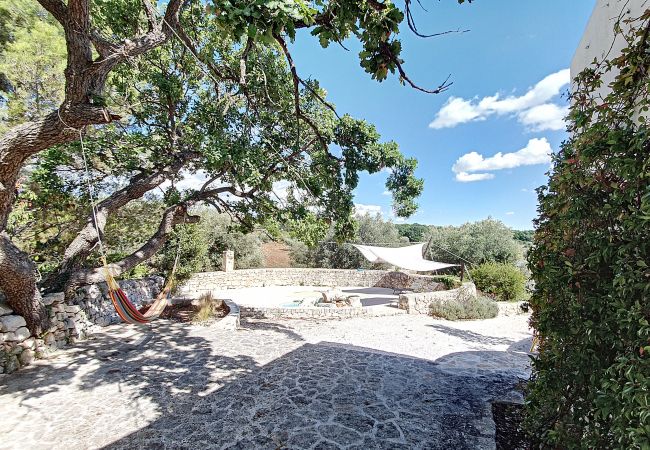 Villa à Cisternino - Superbes trulli de campagne avec piscine privée