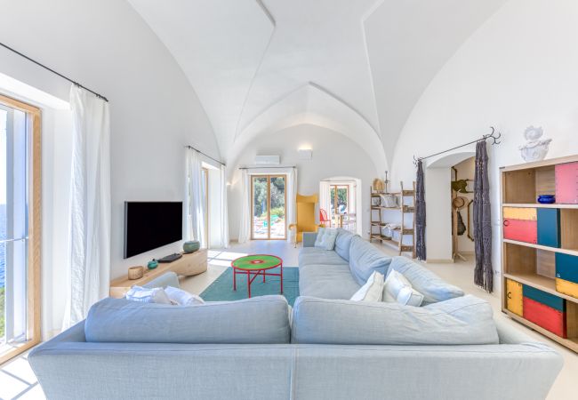 Villa à Castro - Villa haut de gamme avec piscine, endroit de rêve Villa à Castro - Villa haut de gamme avec piscine, endroit de rêve