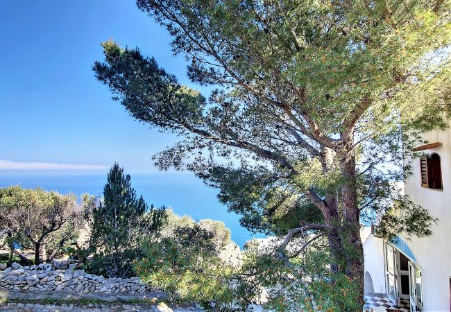 Villa à Leuca - Belle maison sur les falaises avec vue mer à 180° Villa à Leuca - Belle maison sur les falaises avec vue mer à 180°