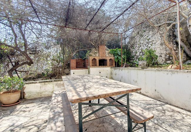 Villa à Leuca - Belle maison sur les falaises avec vue mer à 180° Villa à Leuca - Belle maison sur les falaises avec vue mer à 180°