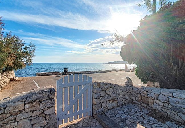 Villa à Marina di Felloniche - Villa de rève 5*: accès privé plage, piscine et jacuzzi