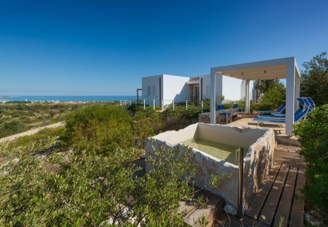 Villa à Torre Pali - Villa panoramique avec piscine proche de la plage