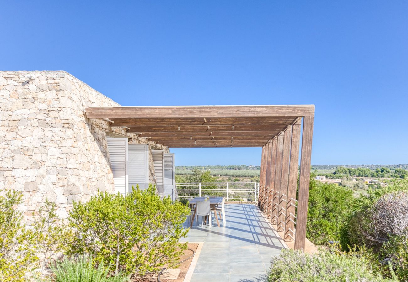 Villa à Torre Pali - Villa panoramique avec piscine proche de la plage