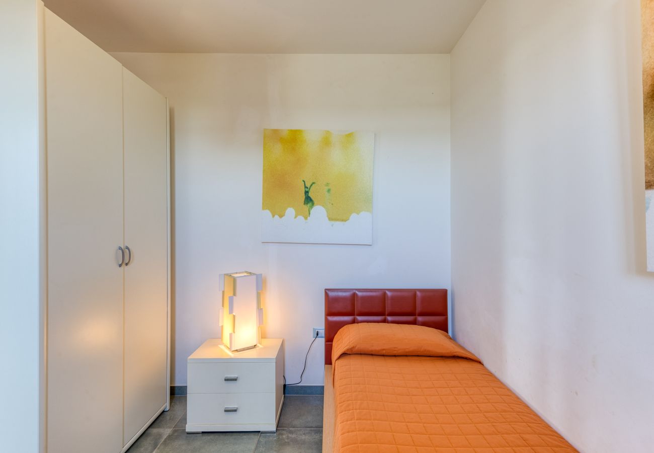 Villa à Torre Pali - Villa panoramique avec piscine proche de la plage