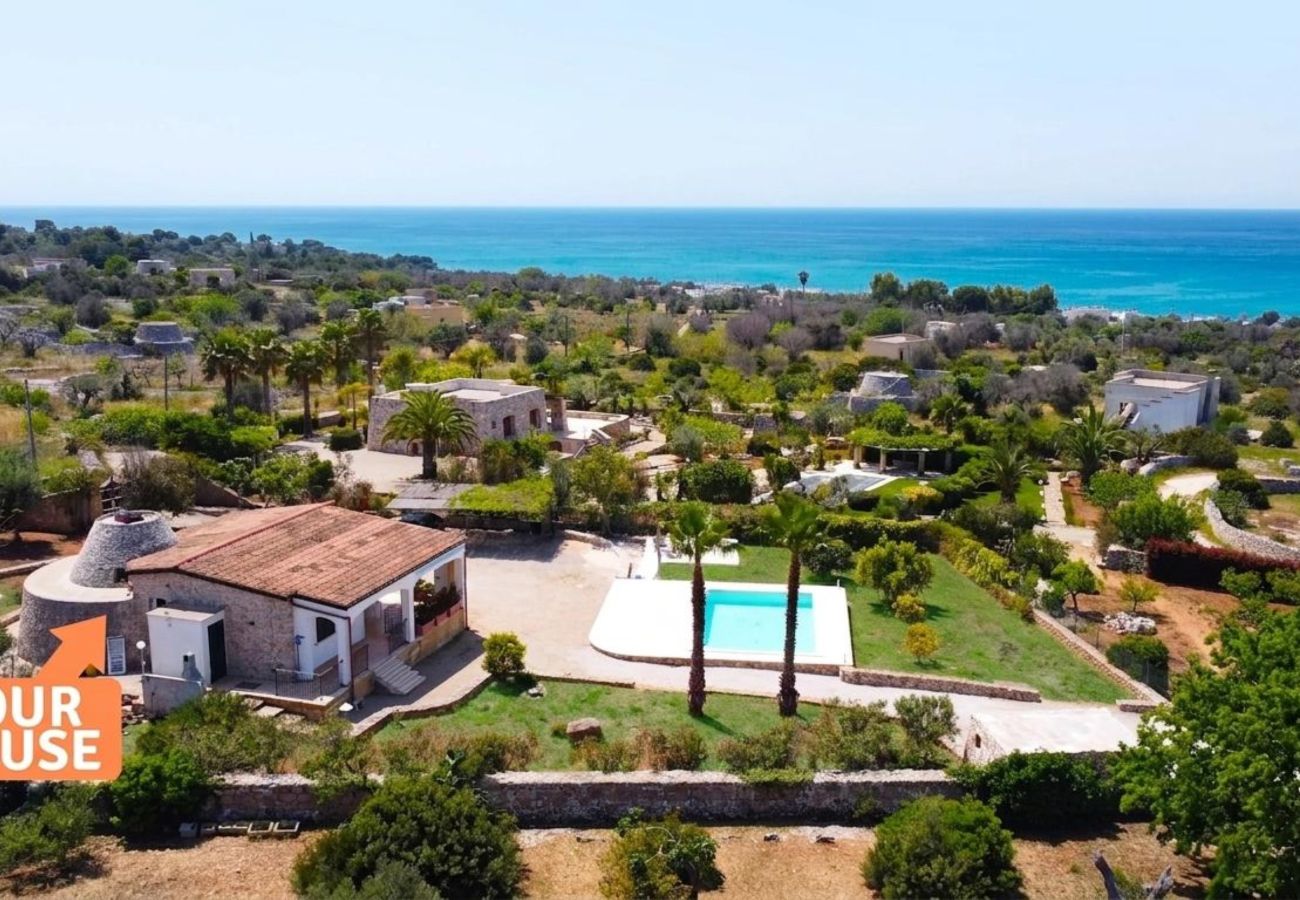 Villa à Pescoluse - A 2km des plages : jolie villa avec piscine