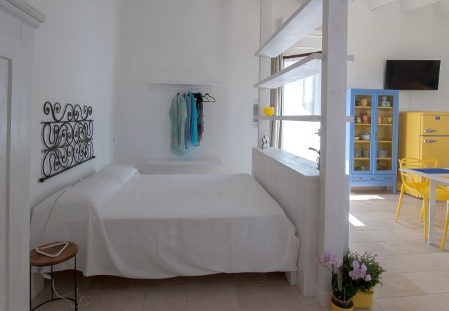 Villa à Salve - Entière maison avec piscine privée à 5km de la mer Villa à Salve - Entière maison avec piscine privée à 5km de la mer