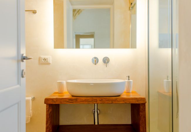 Villa à Torre Vado - Moderne villa de luxe avec piscine à 2km de la mer Villa à Torre Vado - Moderne villa de luxe avec piscine à 2km de la mer