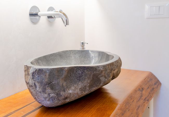 Villa à Torre Vado - Moderne villa de luxe avec piscine à 2km de la mer Villa à Torre Vado - Moderne villa de luxe avec piscine à 2km de la mer