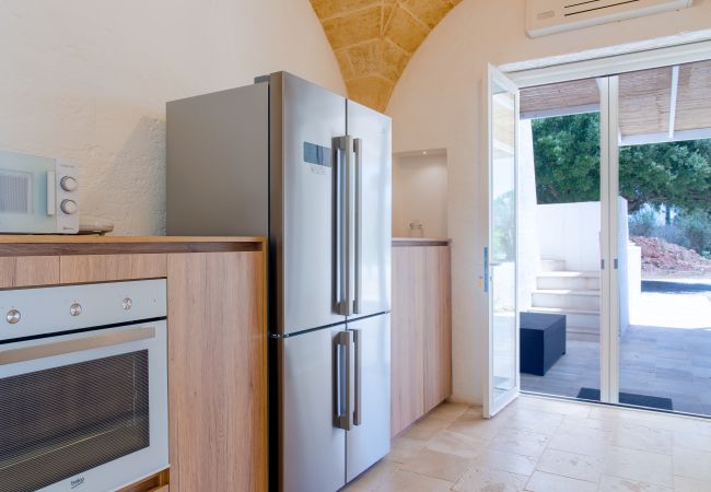 Villa à Torre Vado - Moderne villa de luxe avec piscine à 2km de la mer Villa à Torre Vado - Moderne villa de luxe avec piscine à 2km de la mer