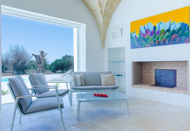 Villa à Torre Vado - Moderne villa de luxe avec piscine à 2km de la mer Villa à Torre Vado - Moderne villa de luxe avec piscine à 2km de la mer