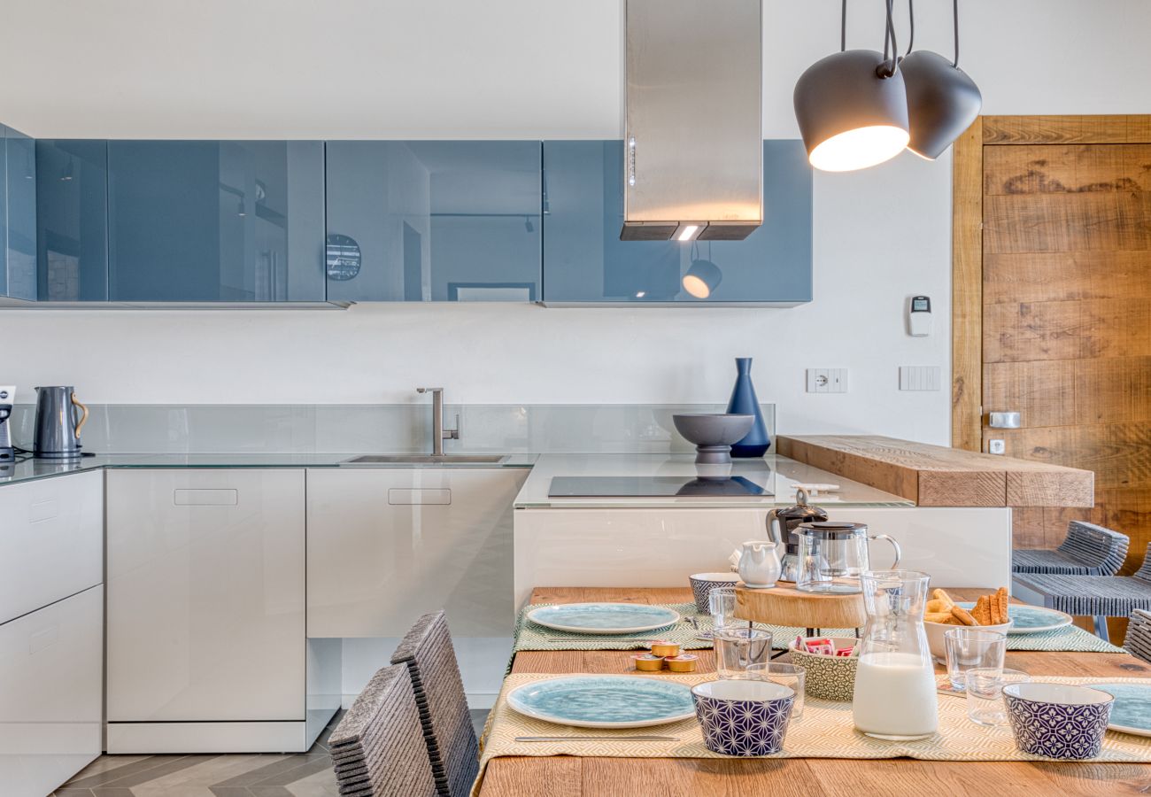 Villa à Leuca - Magnifique villa sur 3 niveaux, piscine & vue mer