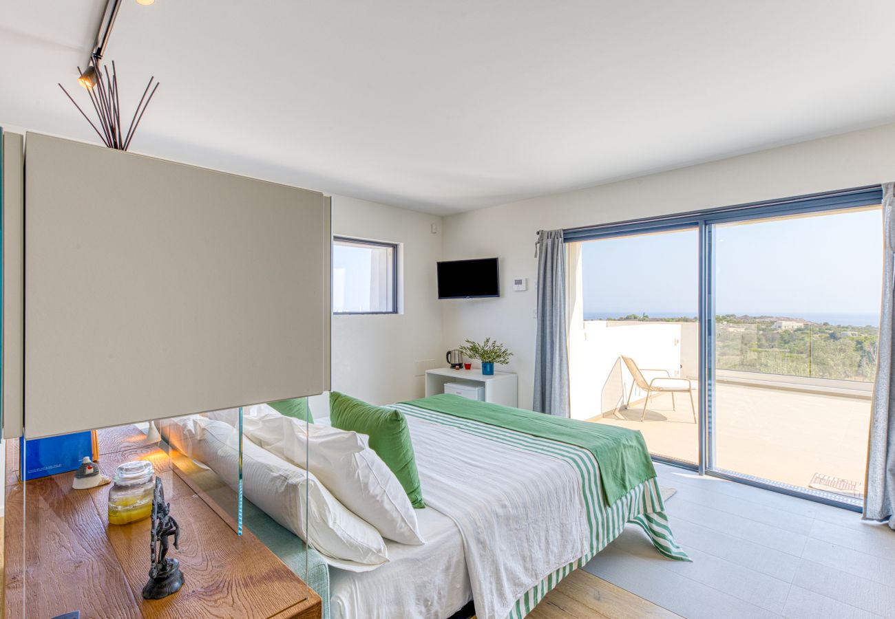 Villa à Leuca - Magnifique villa sur 3 niveaux, piscine & vue mer