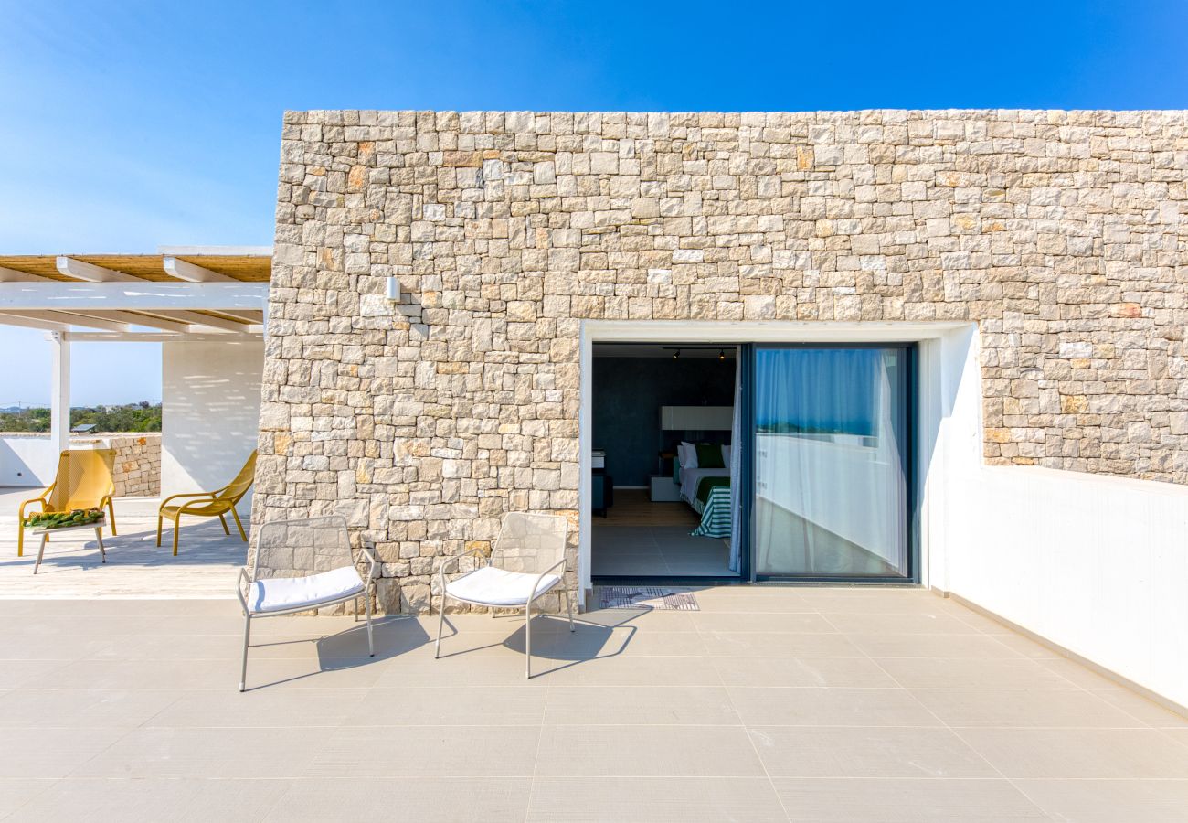 Villa à Leuca - Magnifique villa sur 3 niveaux, piscine & vue mer