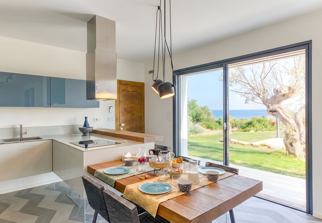 Villa à Leuca - Magnifique villa sur 3 niveaux, piscine & vue mer