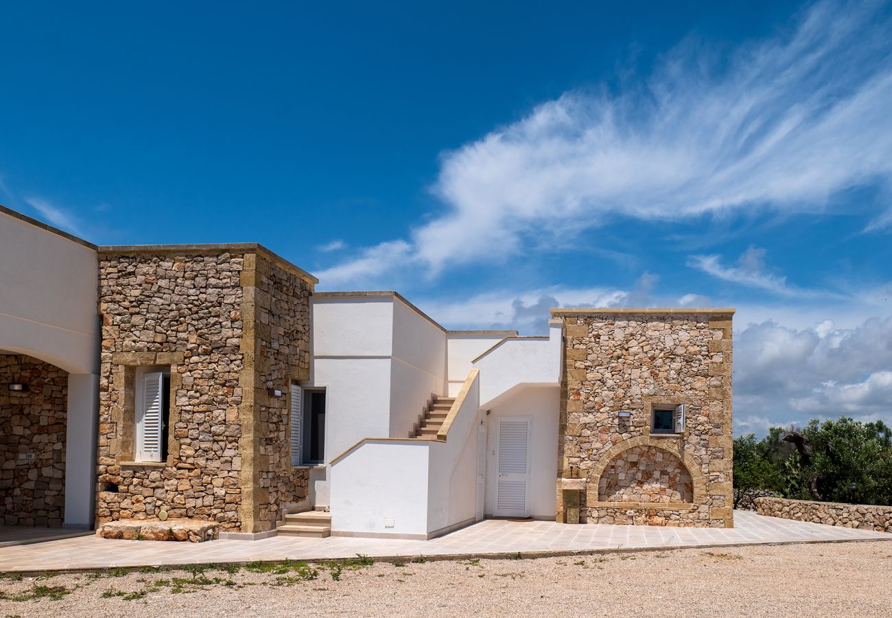 Villa à Torre Vado - Magnifique propriété avec piscine, vue mer, jardin