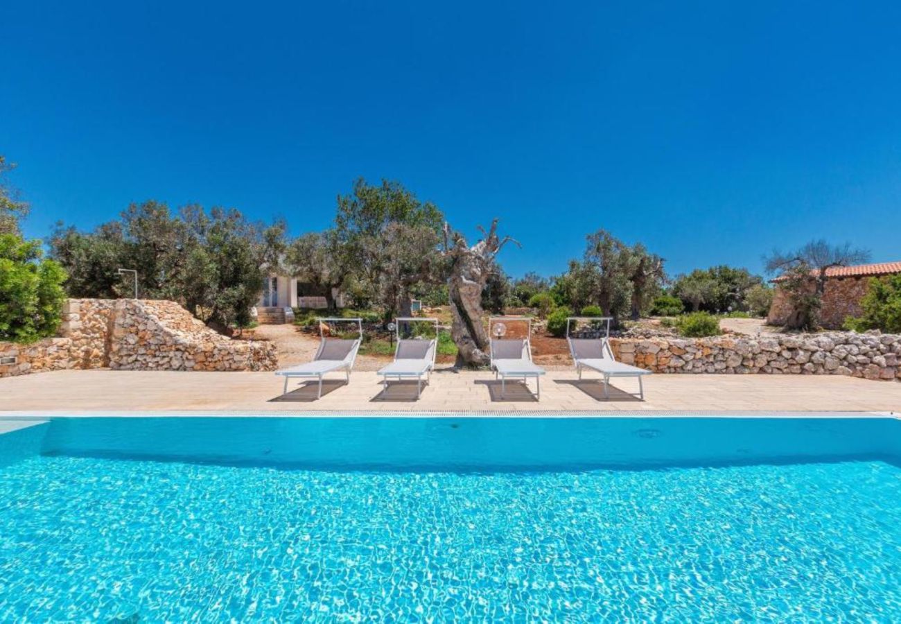 Villa à Torre Vado - Magnifique propriété avec piscine, vue mer, jardin