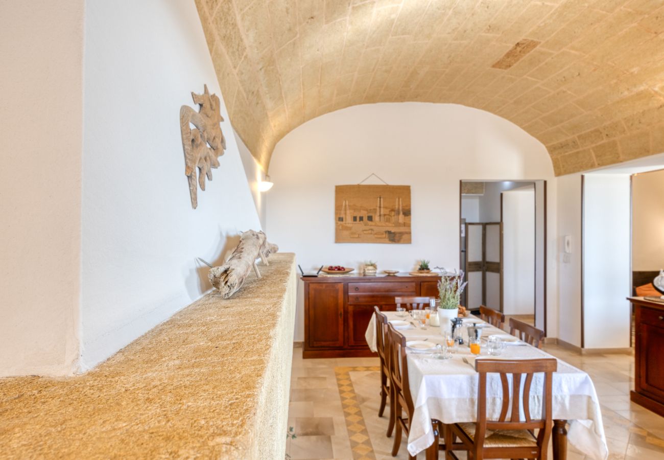 Villa à Torre Pali - Villa avec piscine privée à 2 km des plages